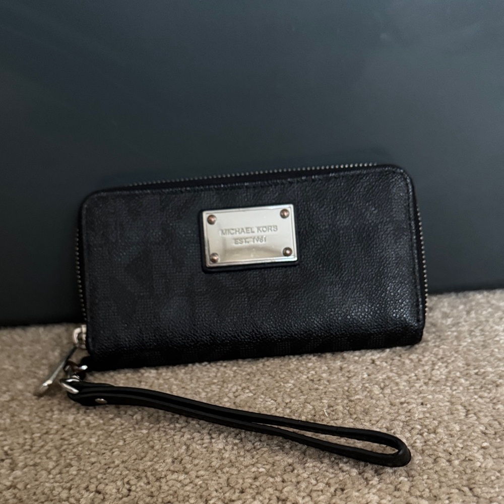 Michael Kors Black Key & Card Holder